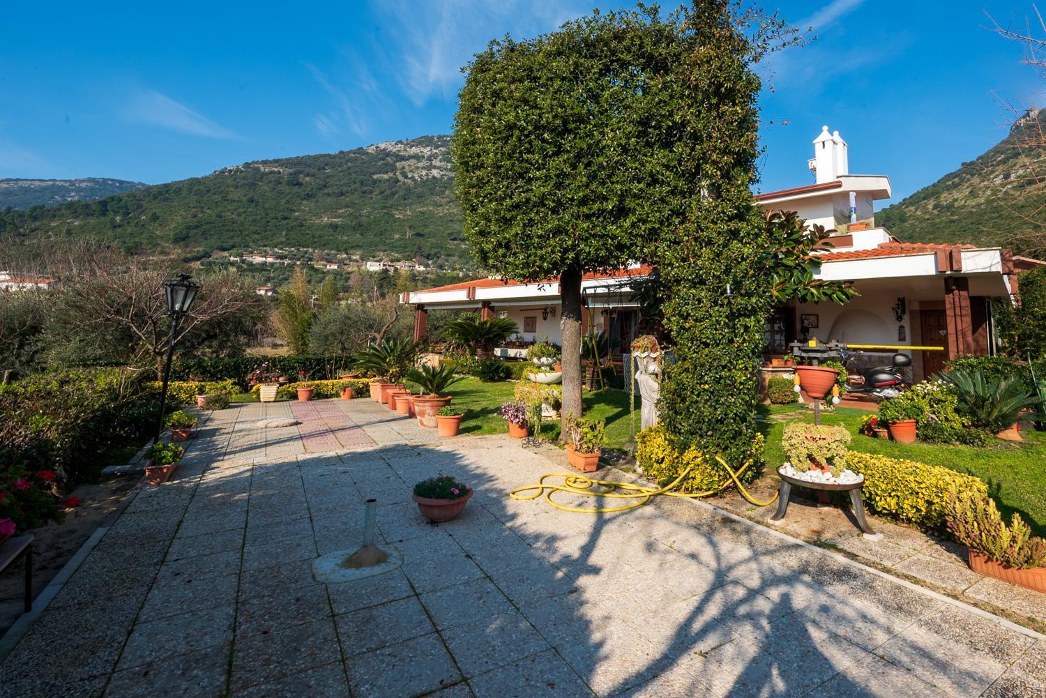 Villa Ida Bed & Breakfast Terracina Exterior foto